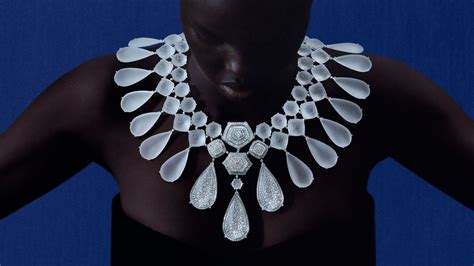 boucheron jewelry iceland.